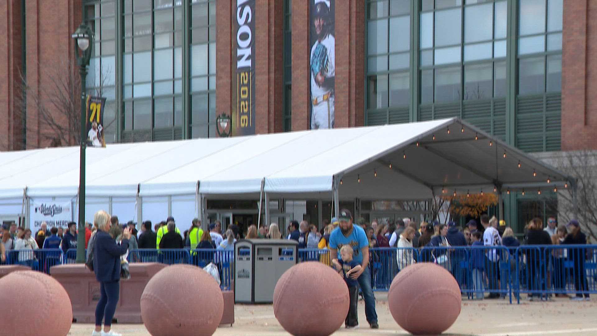Brewers fans rush to buy World Series merchandise after historic win — Brookfield Business news